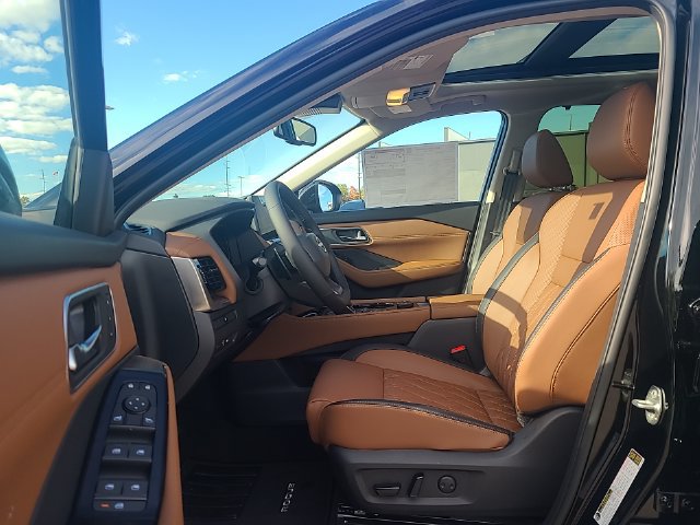 New 2026 Nissan Rogue Platinum AWD/4WD image 12