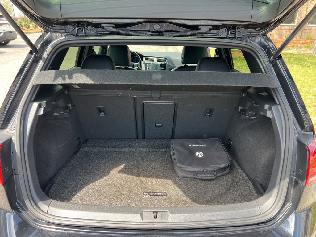 Used 2018 Volkswagen GTI SE image 13