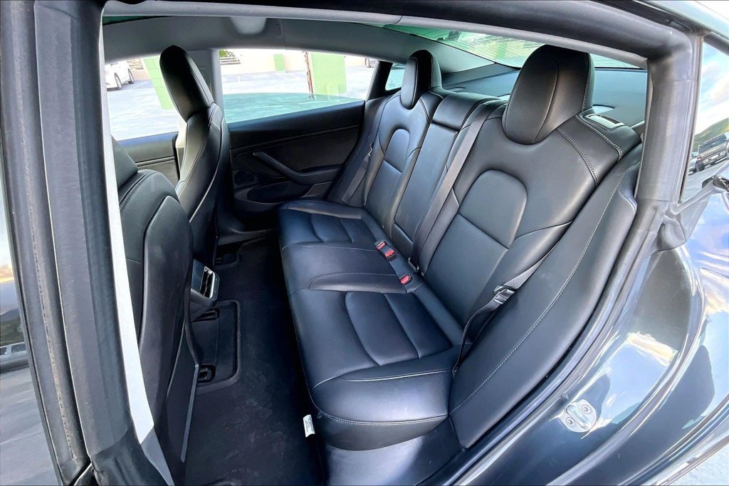 Used 2019 Tesla Model 3 Mid Range RWD image 28