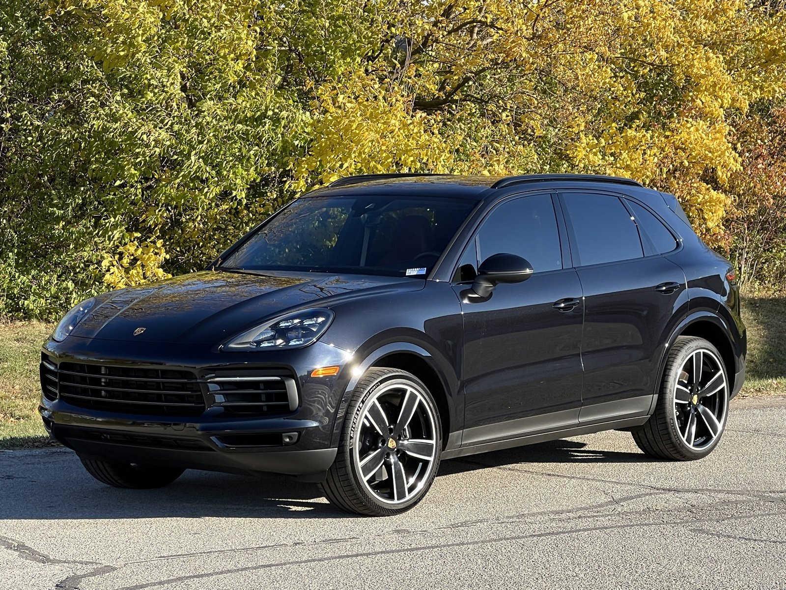 Certified 2022 Porsche Cayenne S Platinum image 1