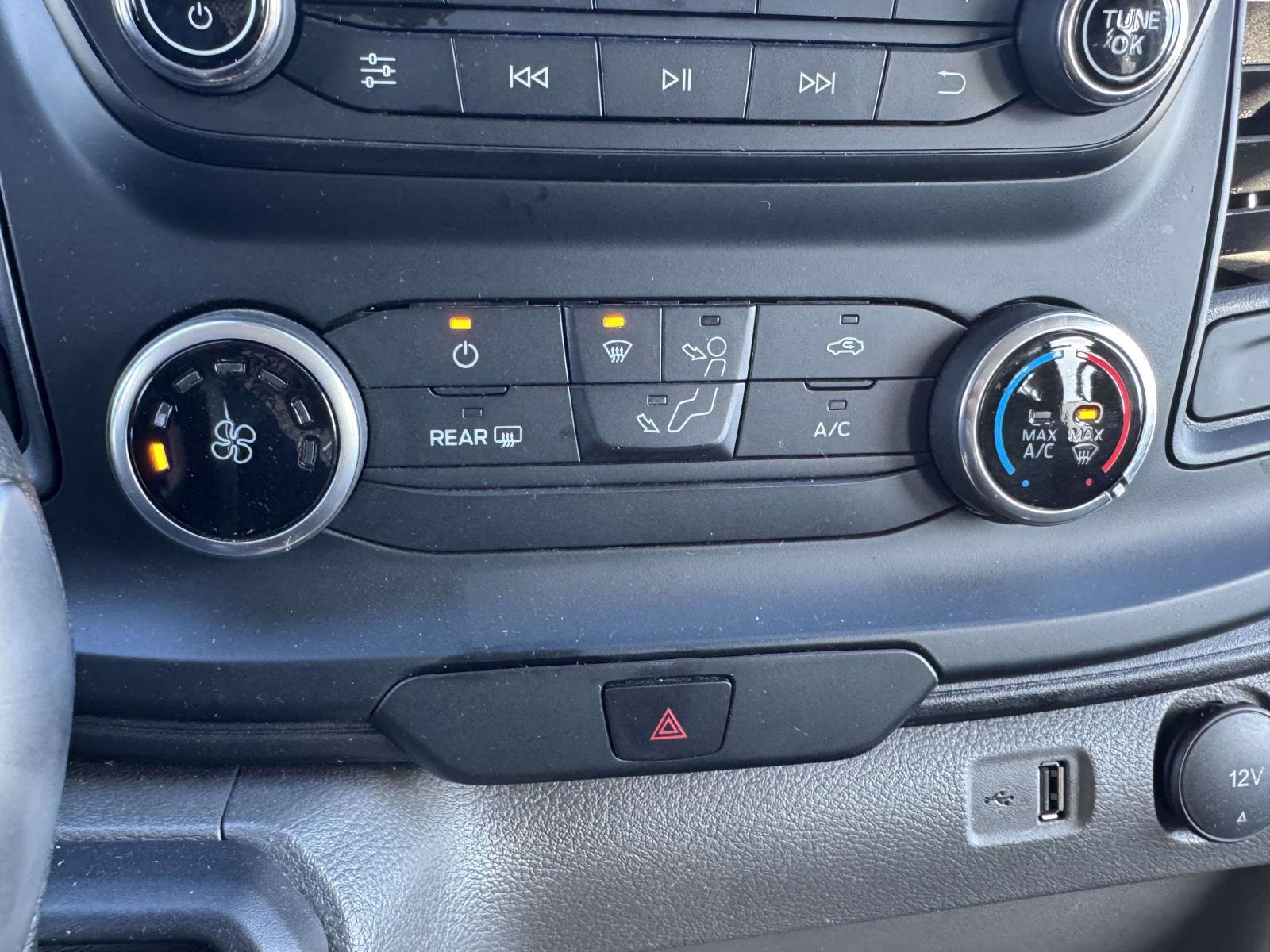 Used 2024 Ford Transit 250 Low Roof w/ Exterior Upgrade Package image 25