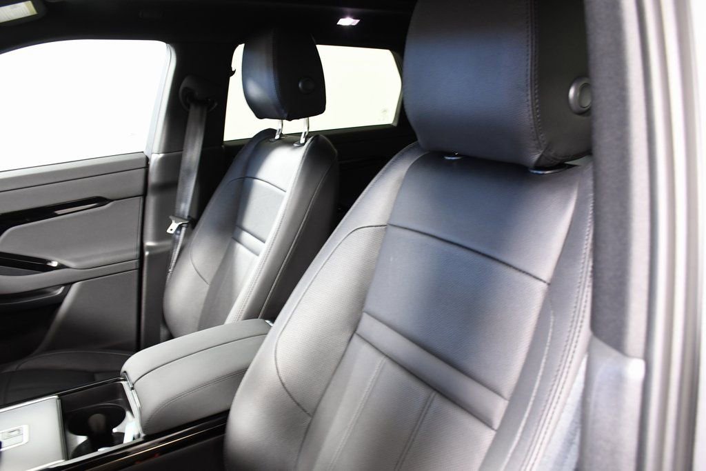 Certified 2025 Land Rover Range Rover Evoque Dynamic SE image 17