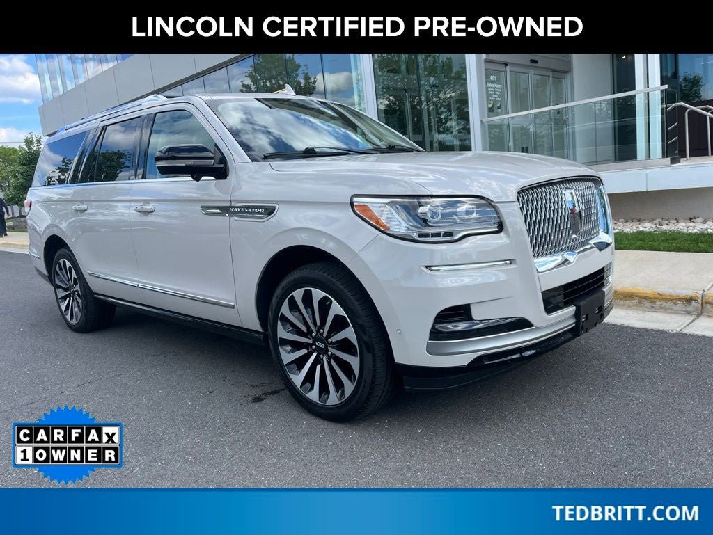 Certified 2024 Lincoln Navigator L Reserve AWD/4WD image 1
