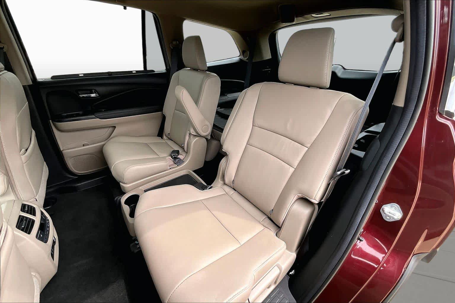 Used 2022 Honda Pilot Touring image 21