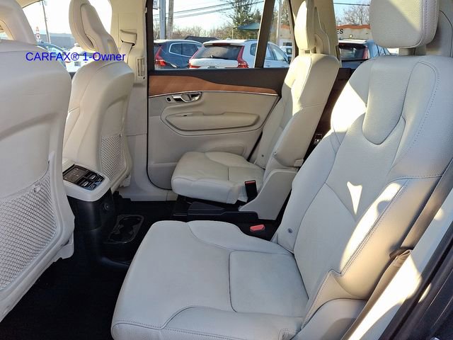 Used 2022 Volvo XC90 T8 Inscription Expression w/ Climate Package image 11