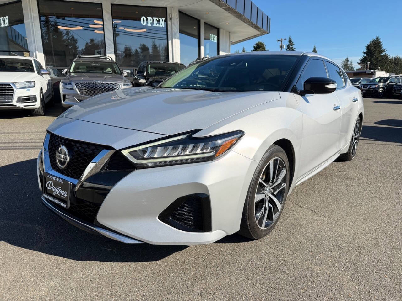 Used 2022 Nissan Maxima SV w/ Floor Mat Group image 1