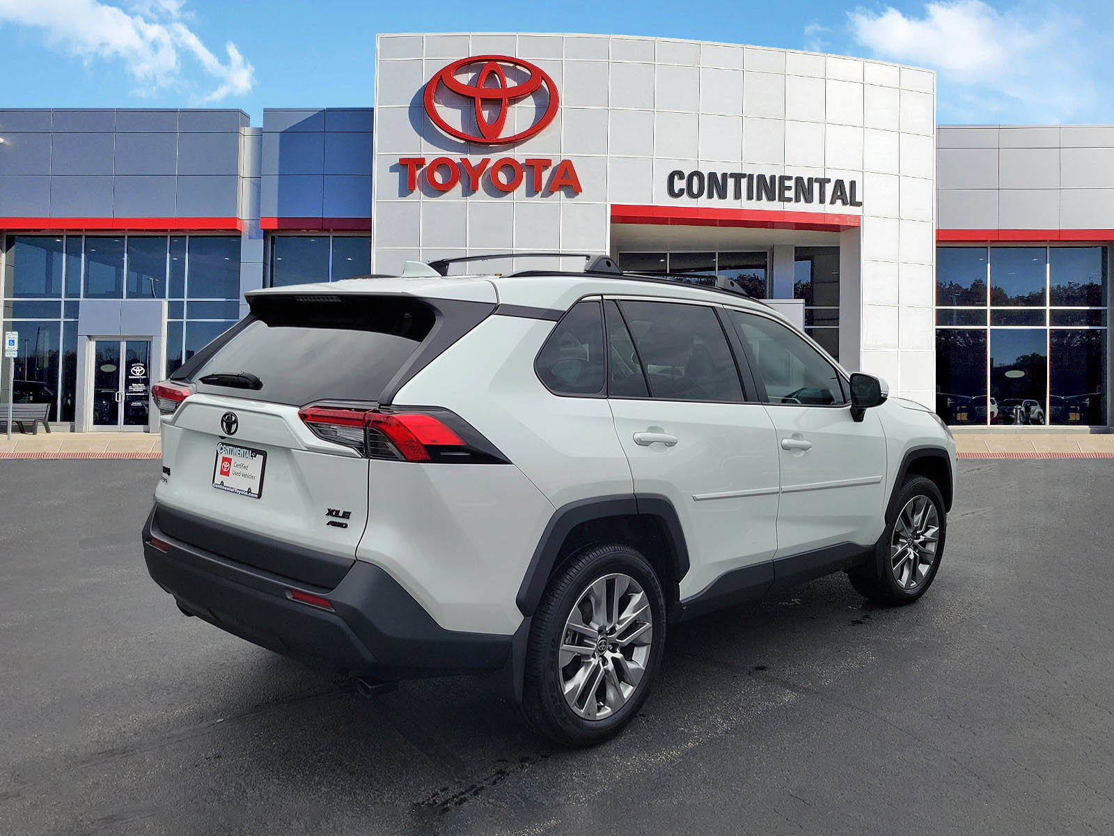 Certified 2025 Toyota RAV4 XLE Premium w/ Weather Package AWD/4WD image 5