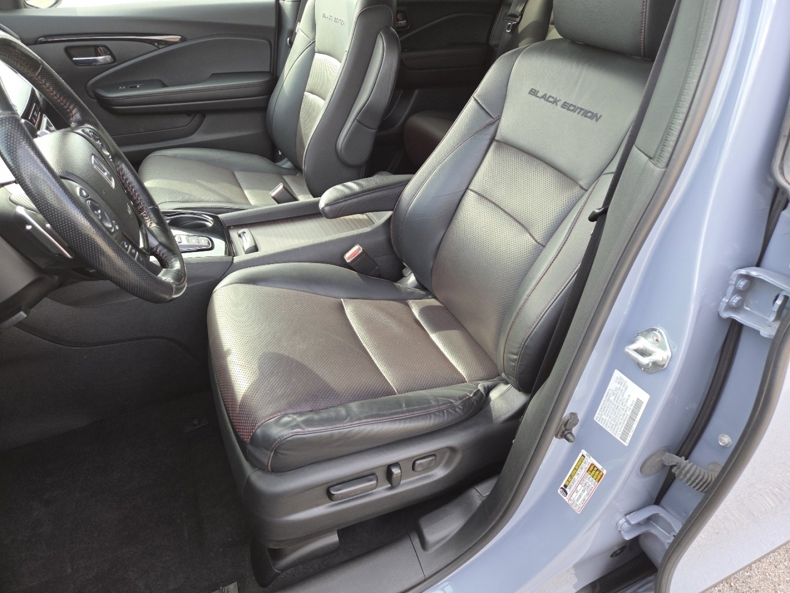 Used 2023 Honda Ridgeline Black Edition image 25