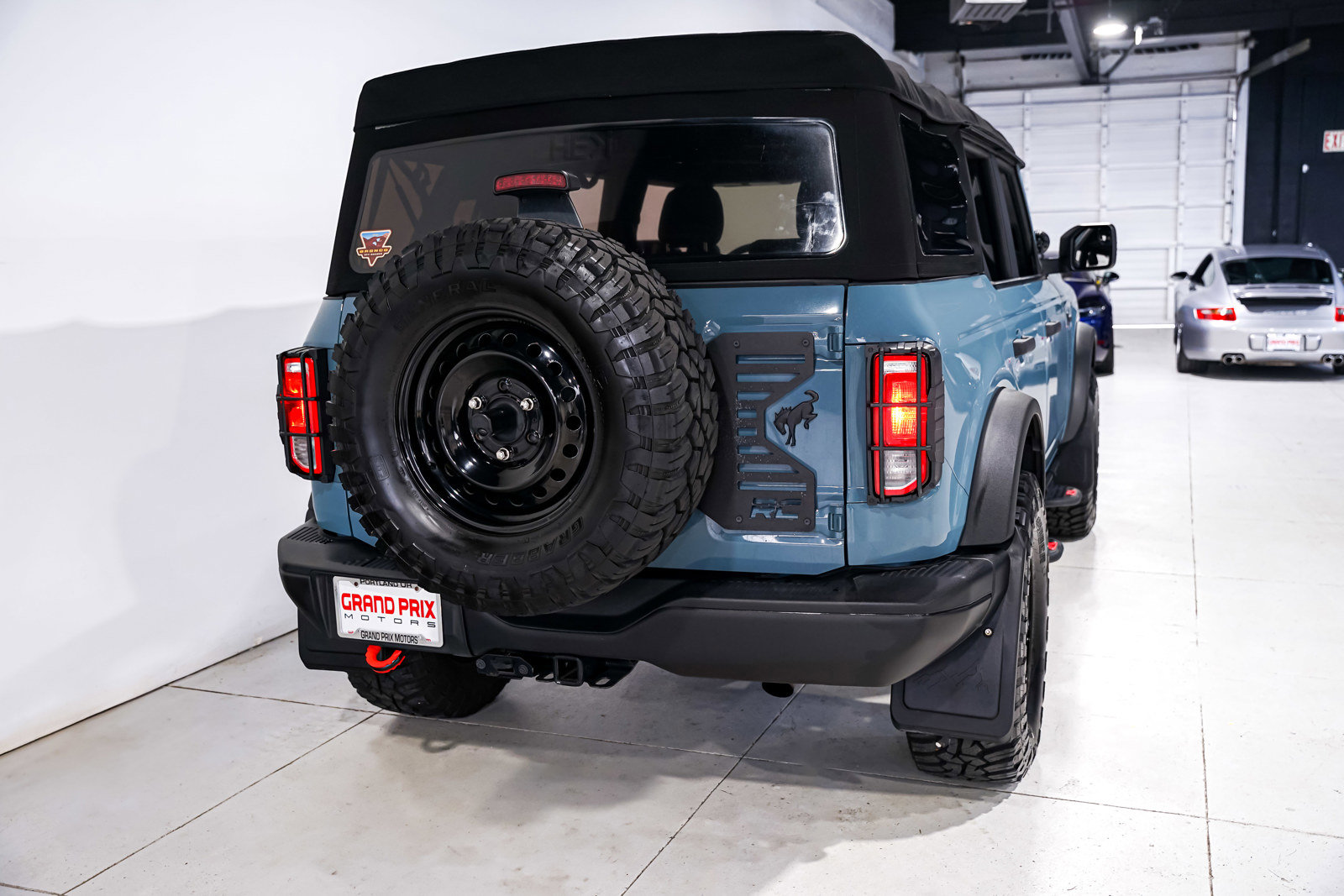 Used 2022 Ford Bronco Black Diamond image 55