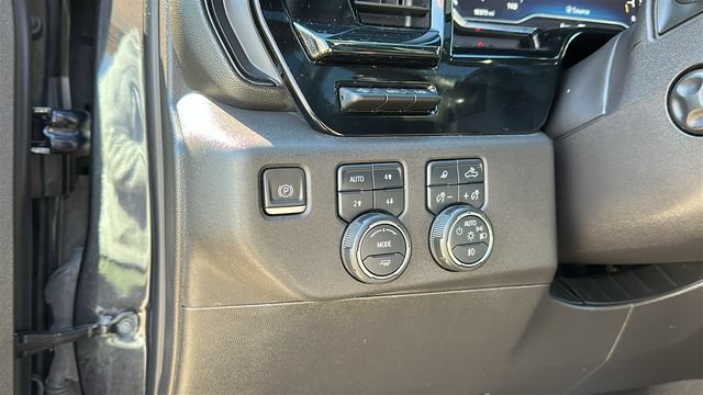 Used 2024 Chevrolet Silverado 1500 ZR2 w/ Technology Package AWD/4WD image 12
