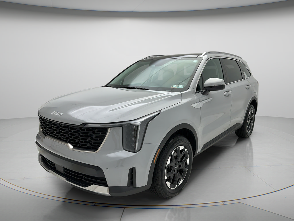 Used 2024 Kia Sorento S w/ Panoramic Sunroof Package AWD/4WD image 3