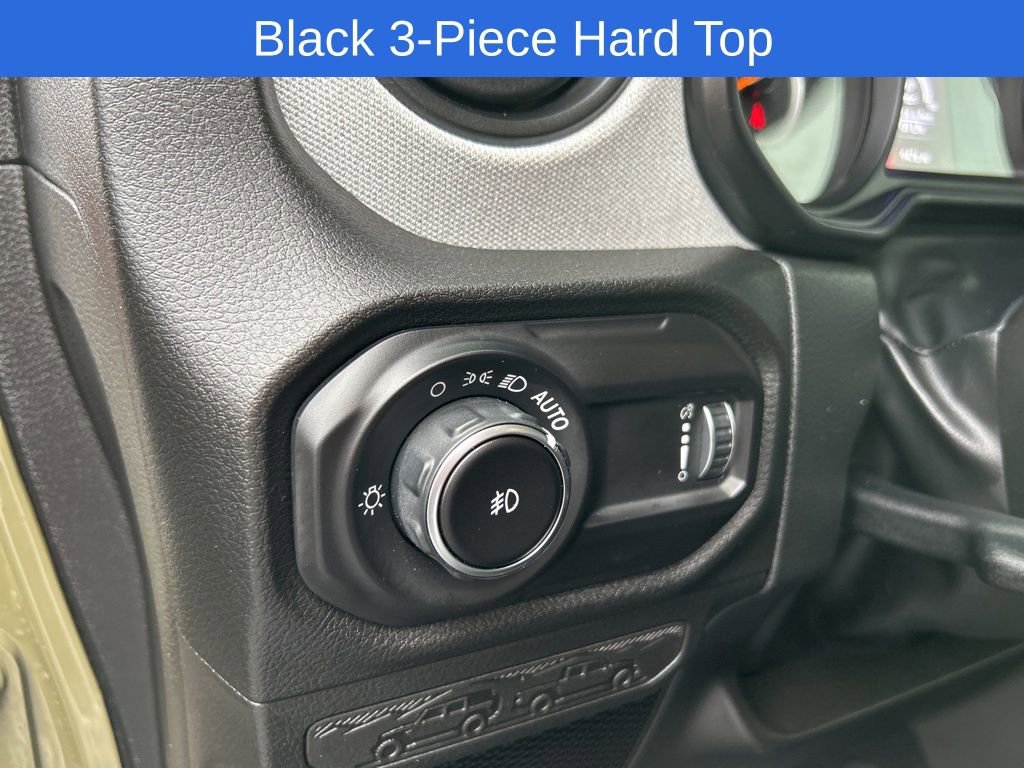 Used 2025 Jeep Wrangler Sport S image 13