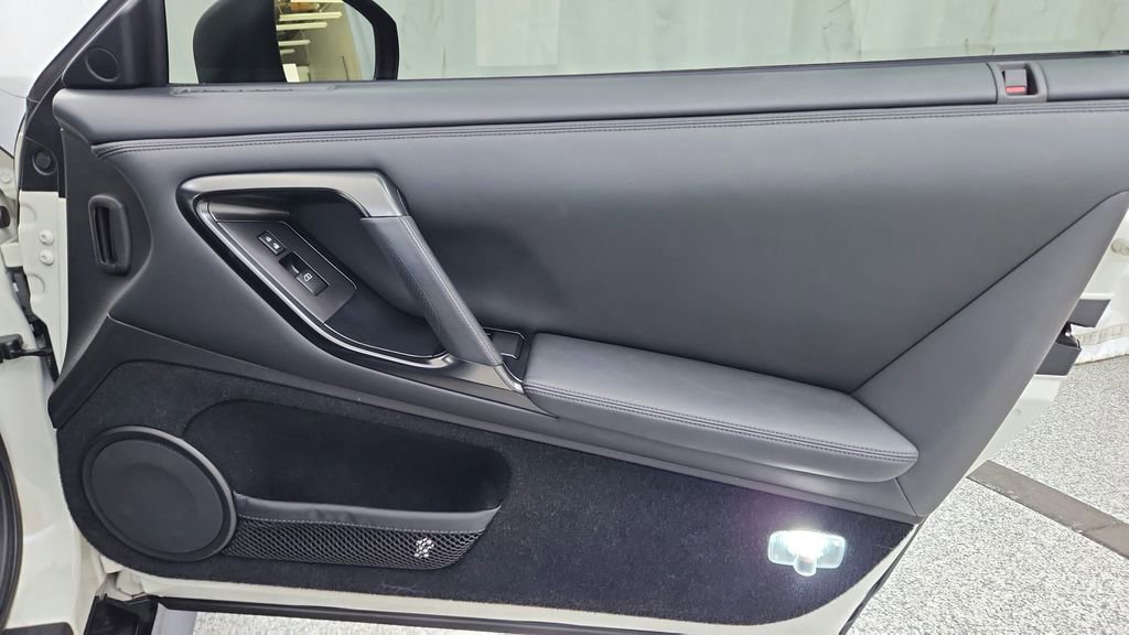 Used 2019 Nissan GT-R image 86