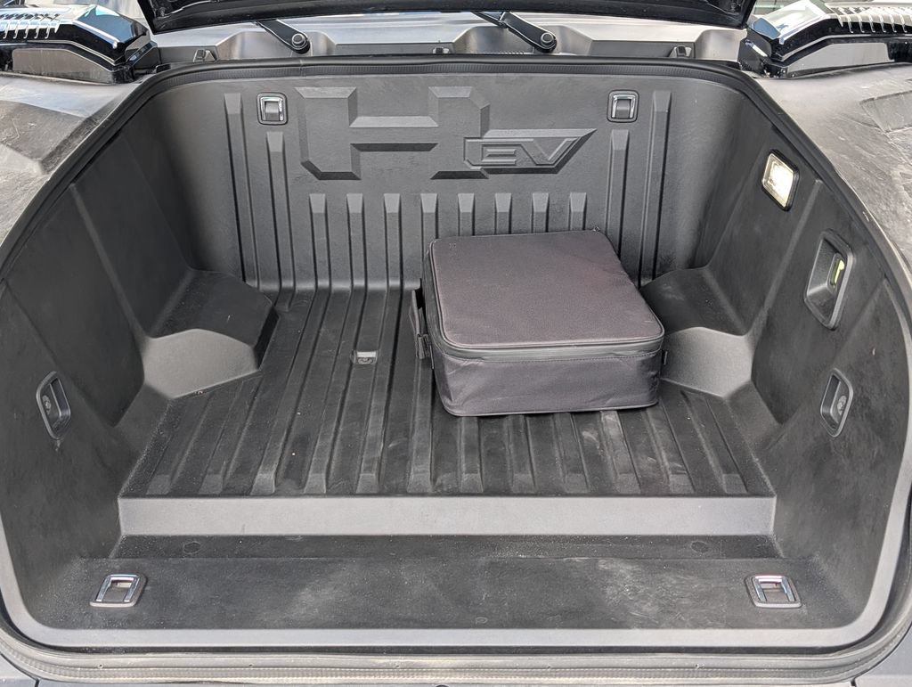 Used 2025 GMC Hummer EV 3X AWD/4WD image 12