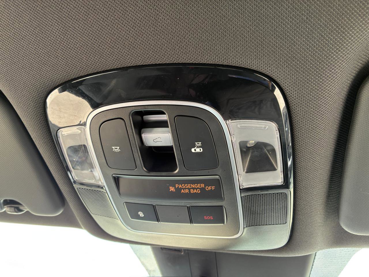 Used 2022 Hyundai Santa Cruz SEL Premium AWD/4WD image 9