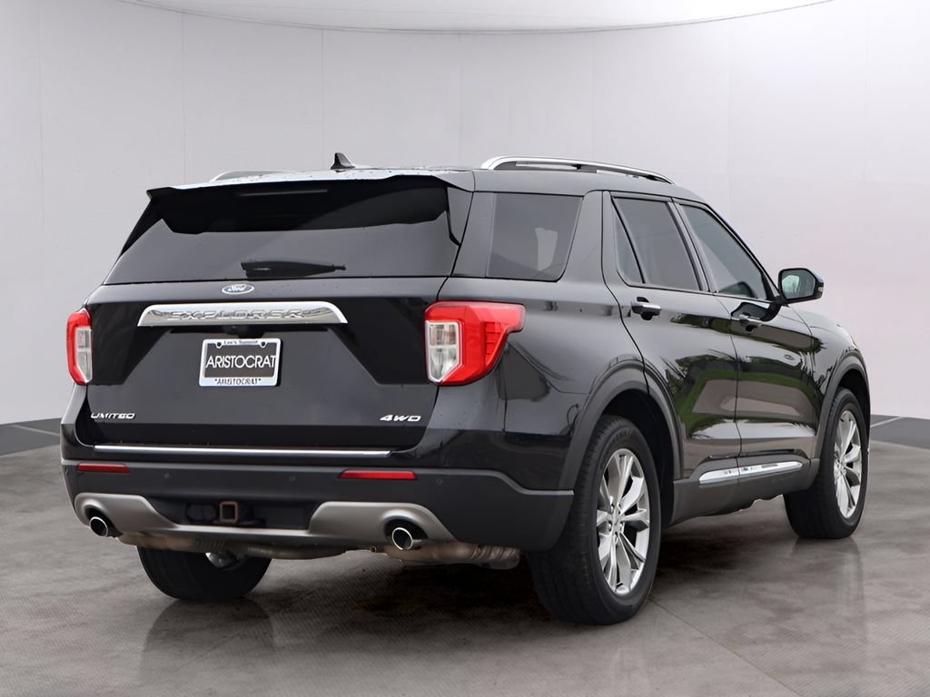 Used 2022 Ford Explorer Limited w/ Equipment Group 301A AWD/4WD image 5