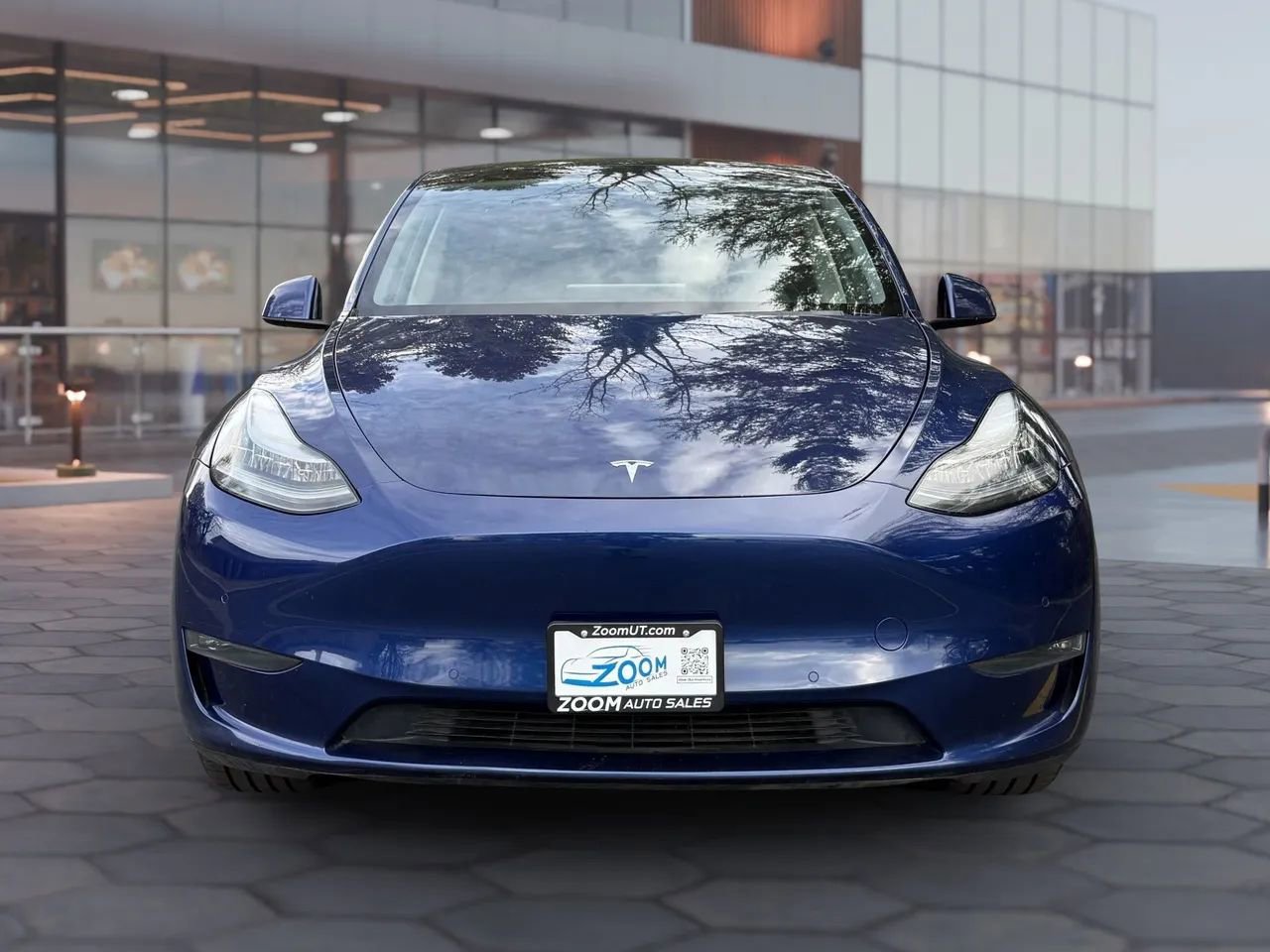 Used 2021 Tesla Model Y Long Range image 2