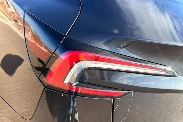 Used 2025 Tesla Model 3 Long Range image 21