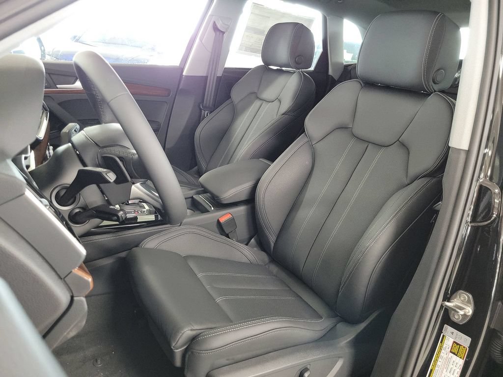 Certified 2024 Audi Q5 e Prestige AWD/4WD image 13