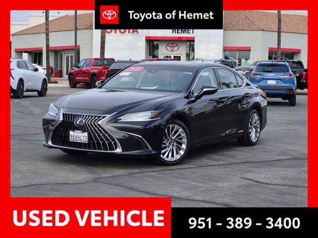 Used 2022 Lexus ES 300h w/ Luxury Package image 1