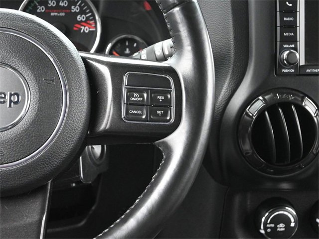 Used 2017 Jeep Wrangler Unlimited Rubicon image 29