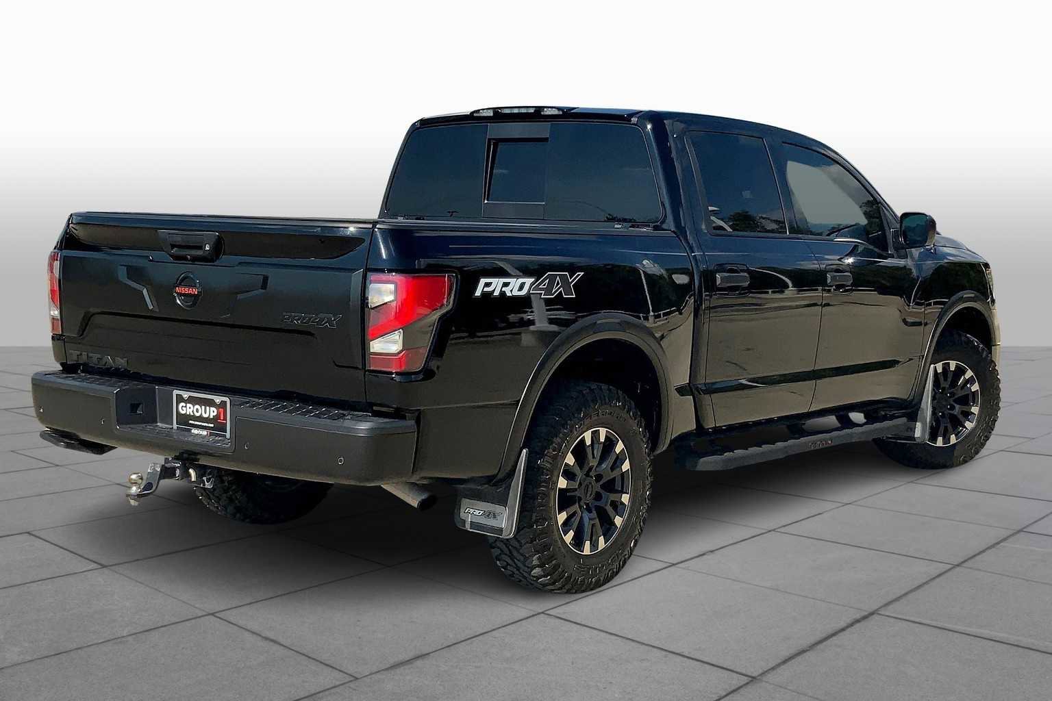 Used 2021 Nissan Titan PRO-4X w/ Pro-4x Utility Package image 11