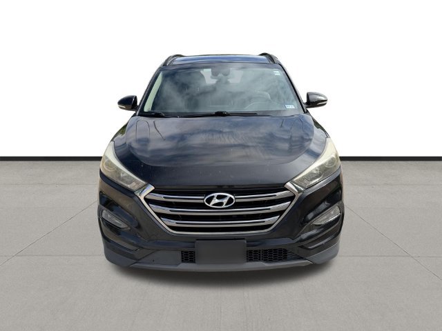 Used 2016 Hyundai Tucson Limited w/ Option Group 03 FWD image 2