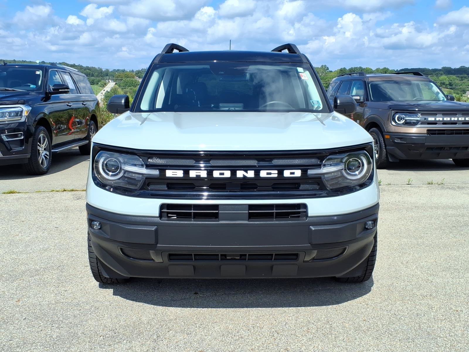 Certified 2024 Ford Bronco Sport Outer Banks w/ Tech Package AWD/4WD image 2