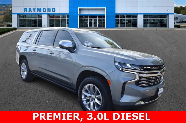 Certified 2023 Chevrolet Suburban Premier w/ Premium Package 2
