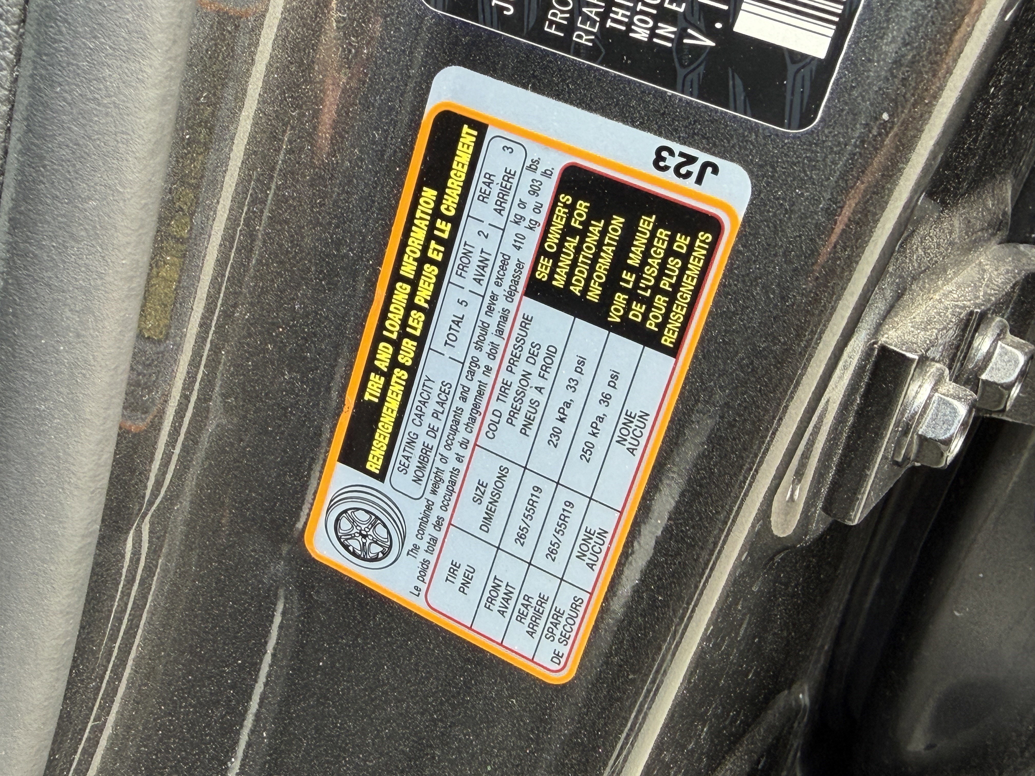 Used 2025 Genesis GV80 2.5T Standard AWD/4WD image 29