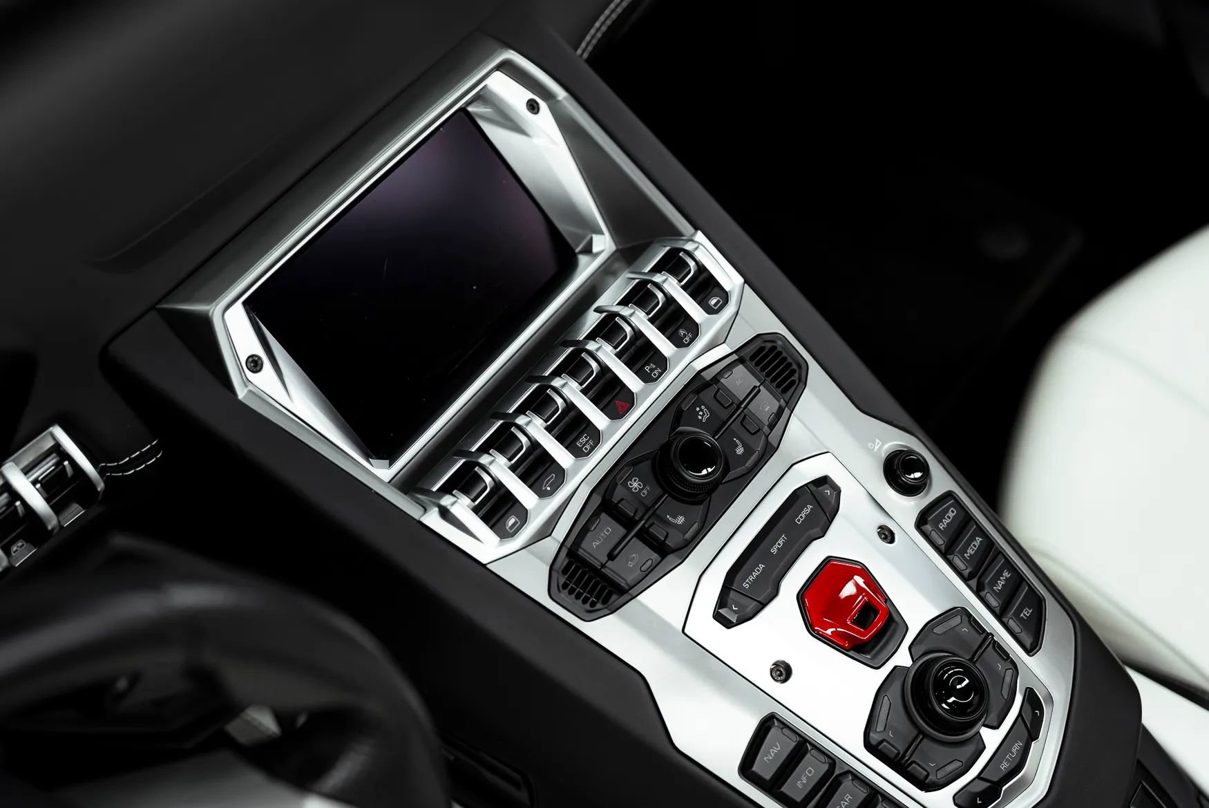 Used 2016 Lamborghini Aventador LP 700-4 image 20
