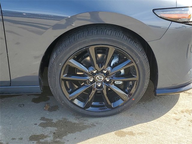 New 2026 MAZDA MAZDA3 Hatchback w/Premium Plus Pkg image 6