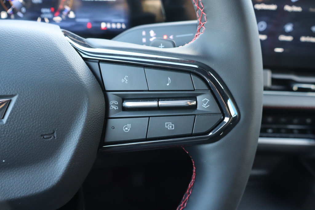 New 2027 Chevrolet Equinox RS w/ Safety and Technology Package AWD/4WD image 9