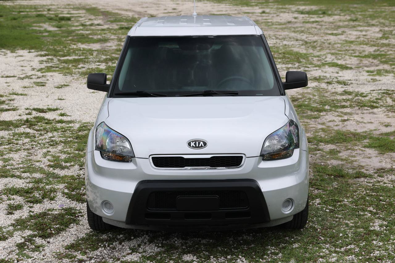 Used 2010 Kia Soul FWD image 19