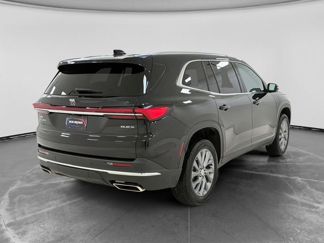 Used 2025 Buick Enclave Preferred w/ Super Cruise Package image 3