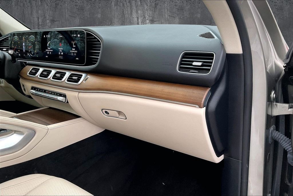 Used 2022 Mercedes-Benz GLE 350 4MATIC image 25