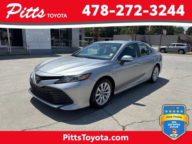 Used 2019 Toyota Camry LE FWD image 1