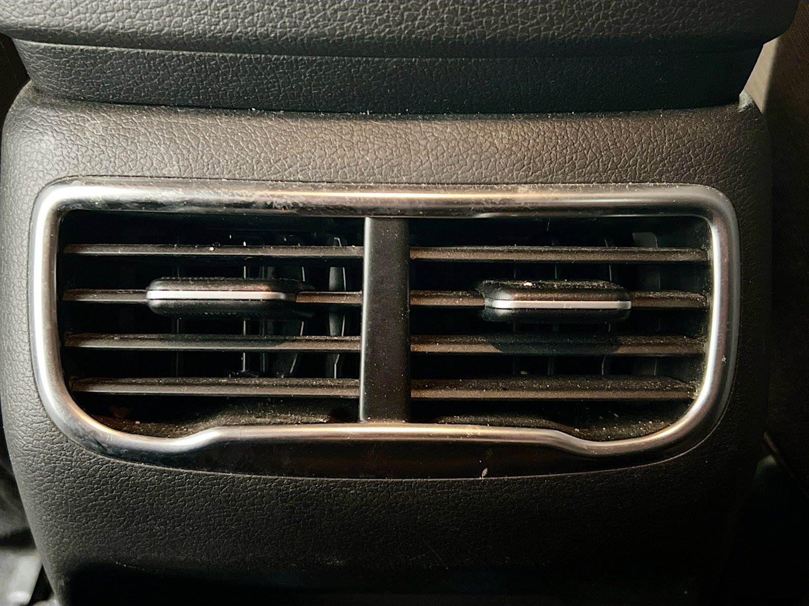 Used 2022 Hyundai Santa Fe SEL w/ Convenience Package image 17