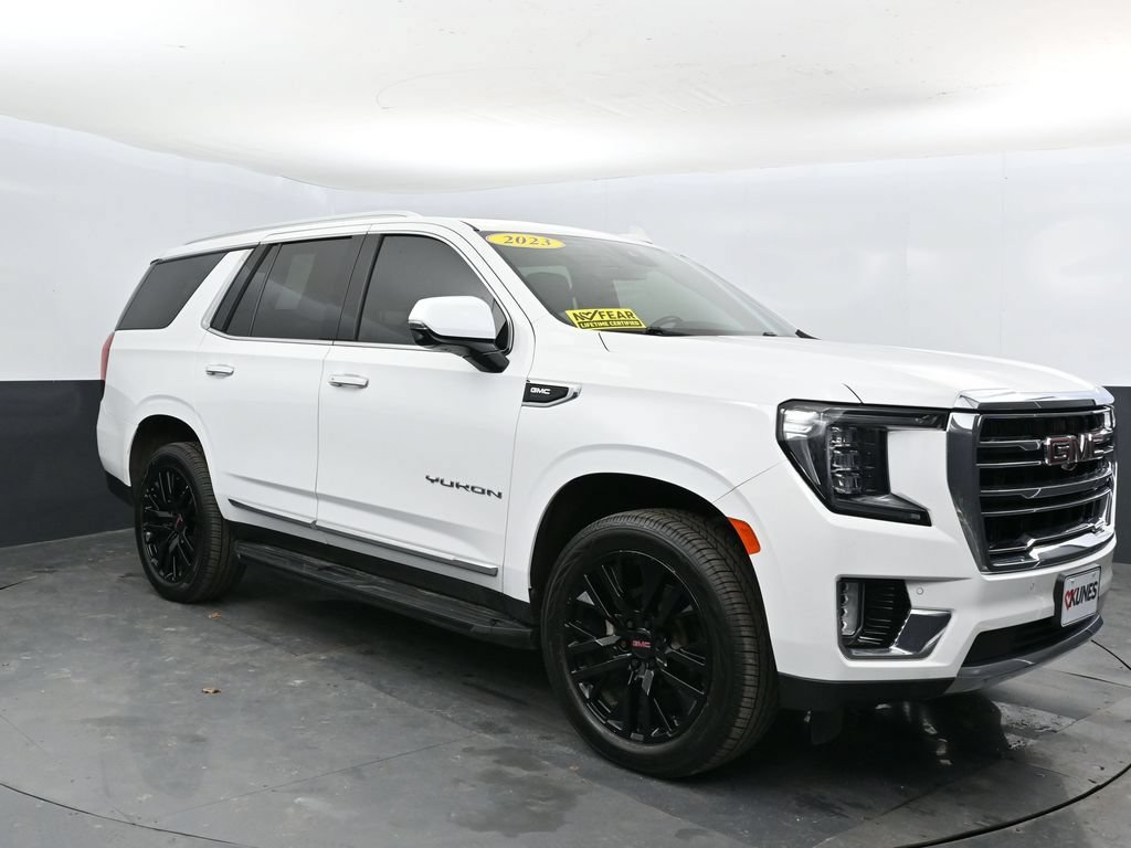 Used 2023 GMC Yukon SLT w/ SLT Luxury Package AWD/4WD image 7