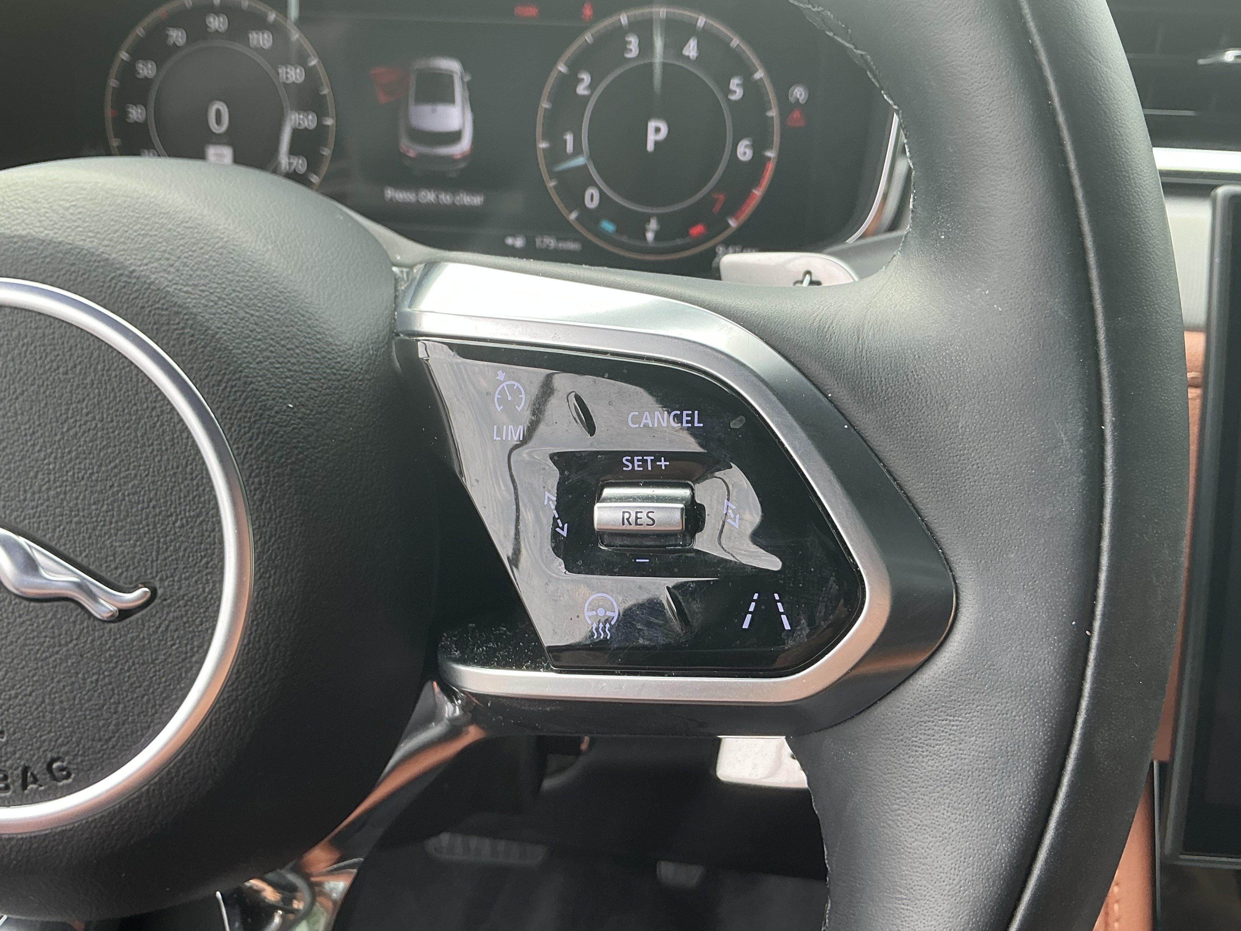 Certified 2026 Jaguar F-PACE R-Dynamic S AWD/4WD image 22