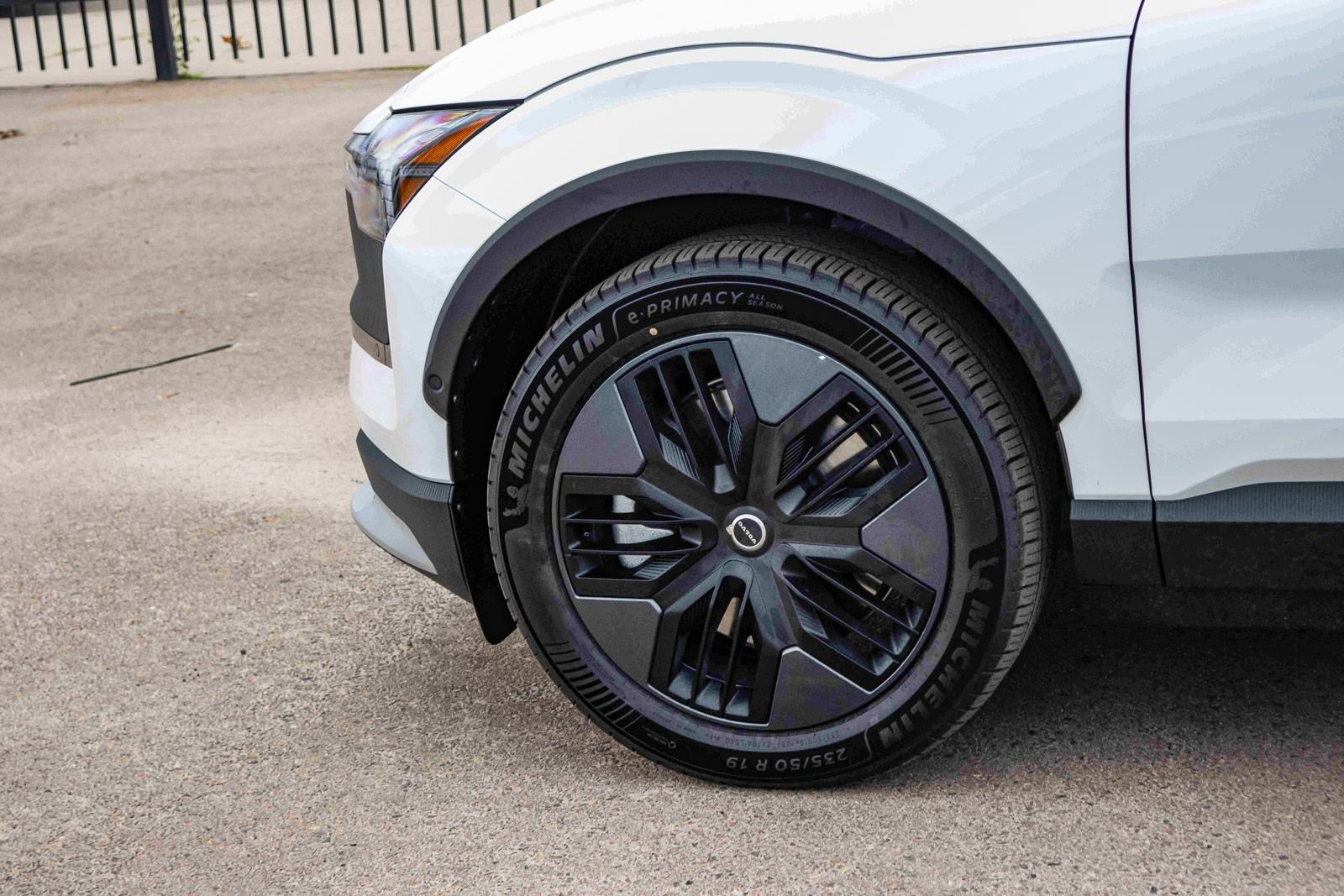 New 2026 Volvo EX30 Cross Country Ultra w/ Protection Package Premier image 9