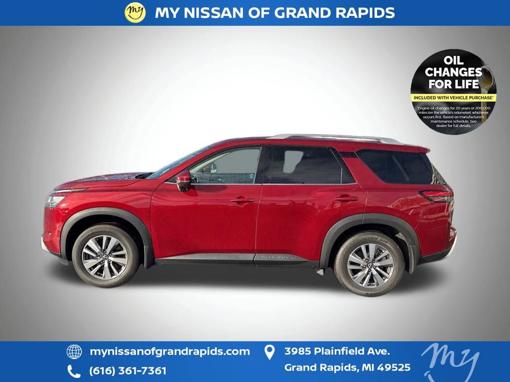 Used 2023 Nissan Pathfinder SL image 8