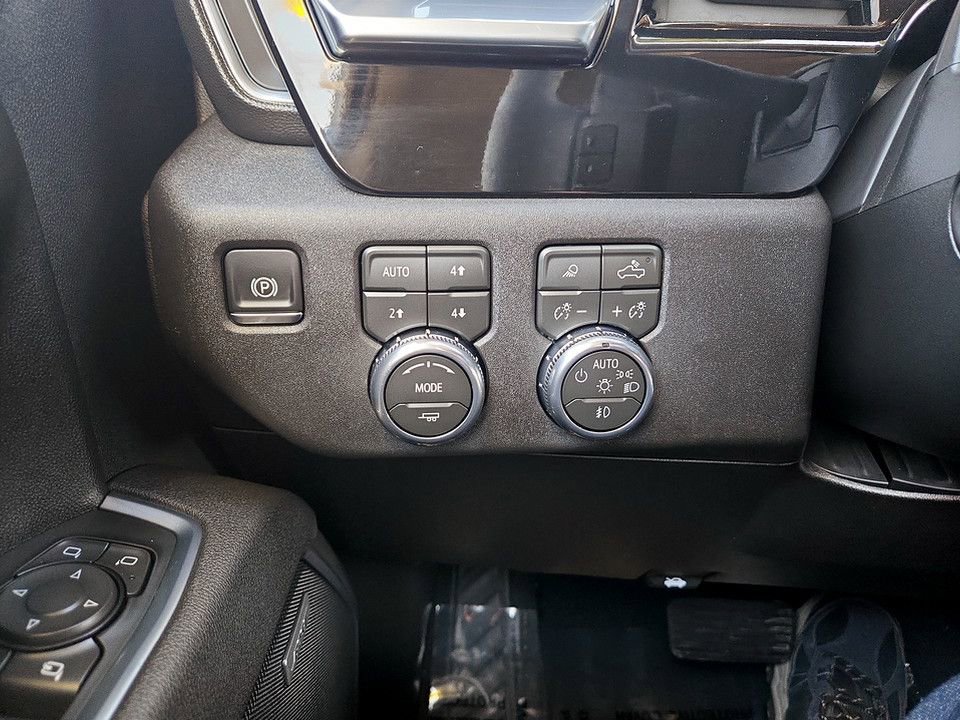 New 2026 GMC Sierra 1500 SLT w/ SLT Convenience Package image 20