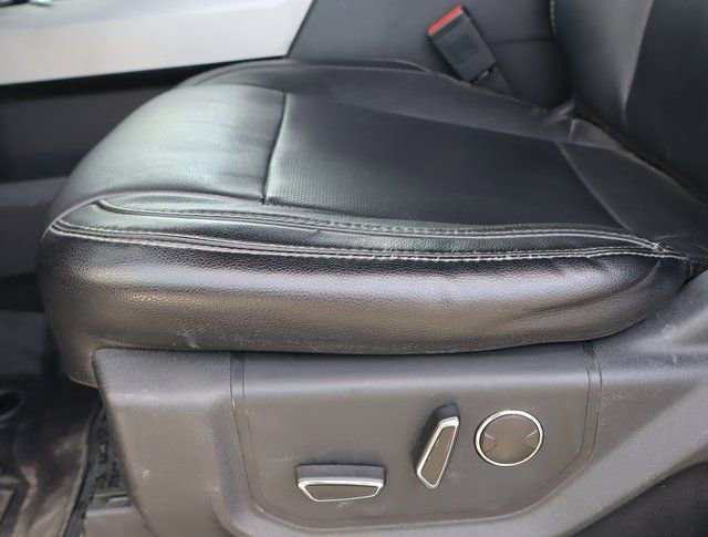 Used 2019 Ford F250 Lariat w/ Lariat Value Package AWD/4WD image 15