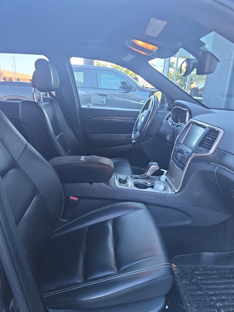 Used 2017 Jeep Grand Cherokee Limited w/ Trailer Tow Group IV AWD/4WD image 5
