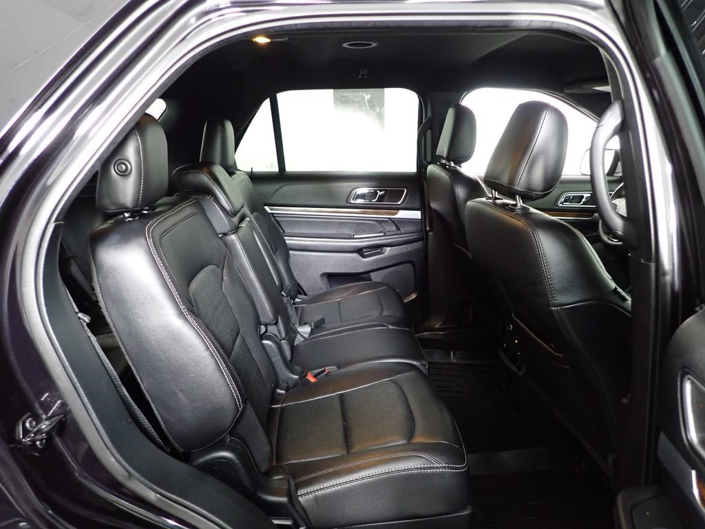 Used 2019 Ford Explorer Limited AWD/4WD image 34