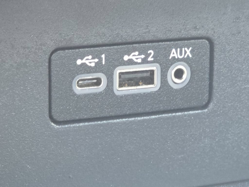 Used 2025 Nissan Altima 2.5 SV FWD image 4