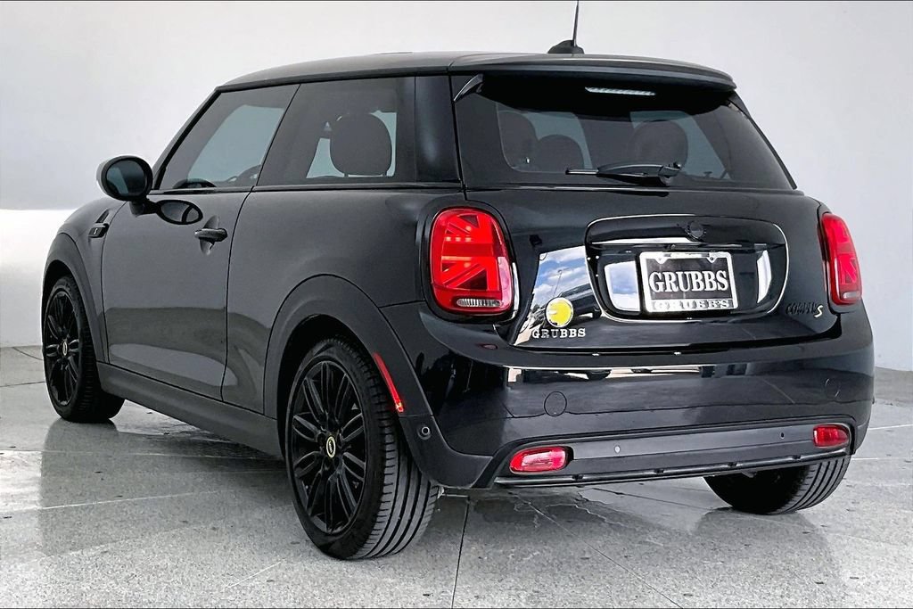 Used 2024 MINI Cooper SE w/ Signature Upholstery Package FWD image 15