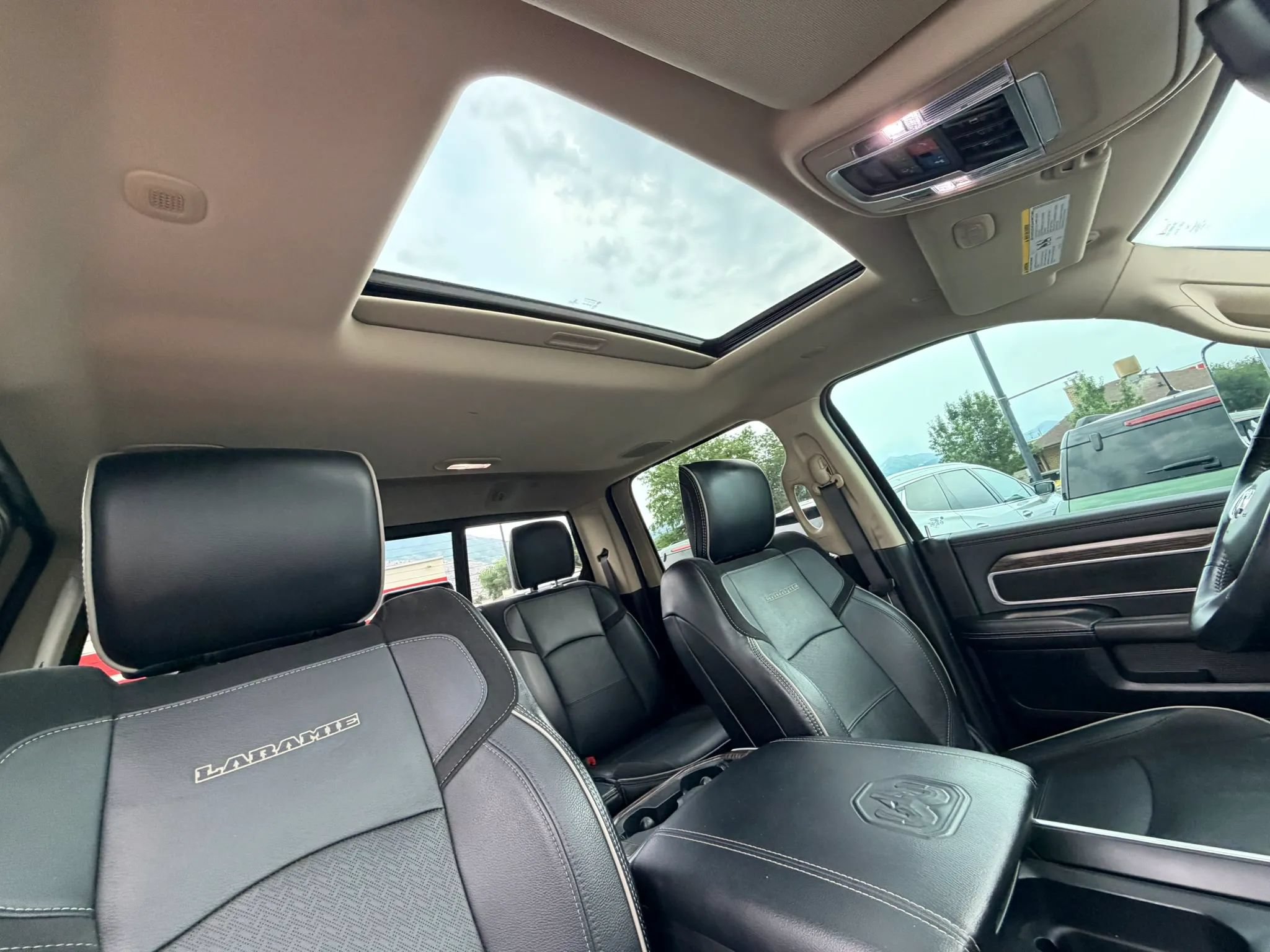 Used 2019 RAM 3500 Laramie AWD/4WD image 26