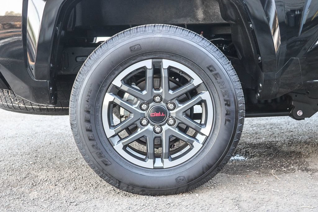 Used 2025 Toyota Tacoma TRD Sport RWD image 12
